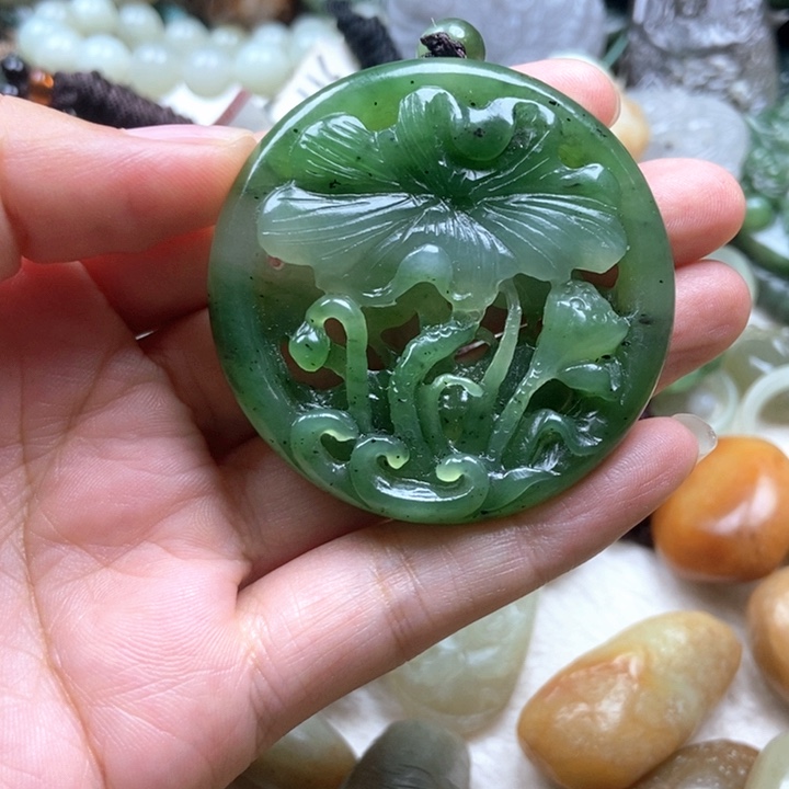 颈饰未镶嵌和田玉敏