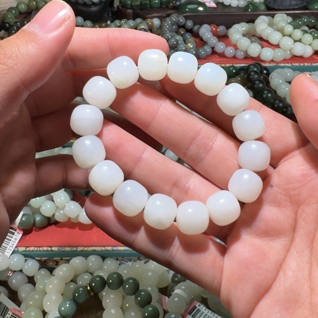 和田玉未镶嵌手链有包容