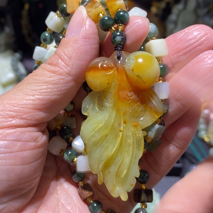 岫玉吊坠(赠链)未镶嵌