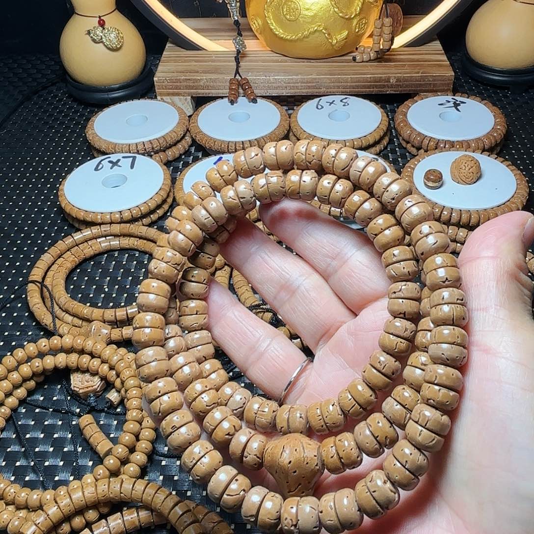 【闪购商品】桃核吊坠1.0汉堡脖挂