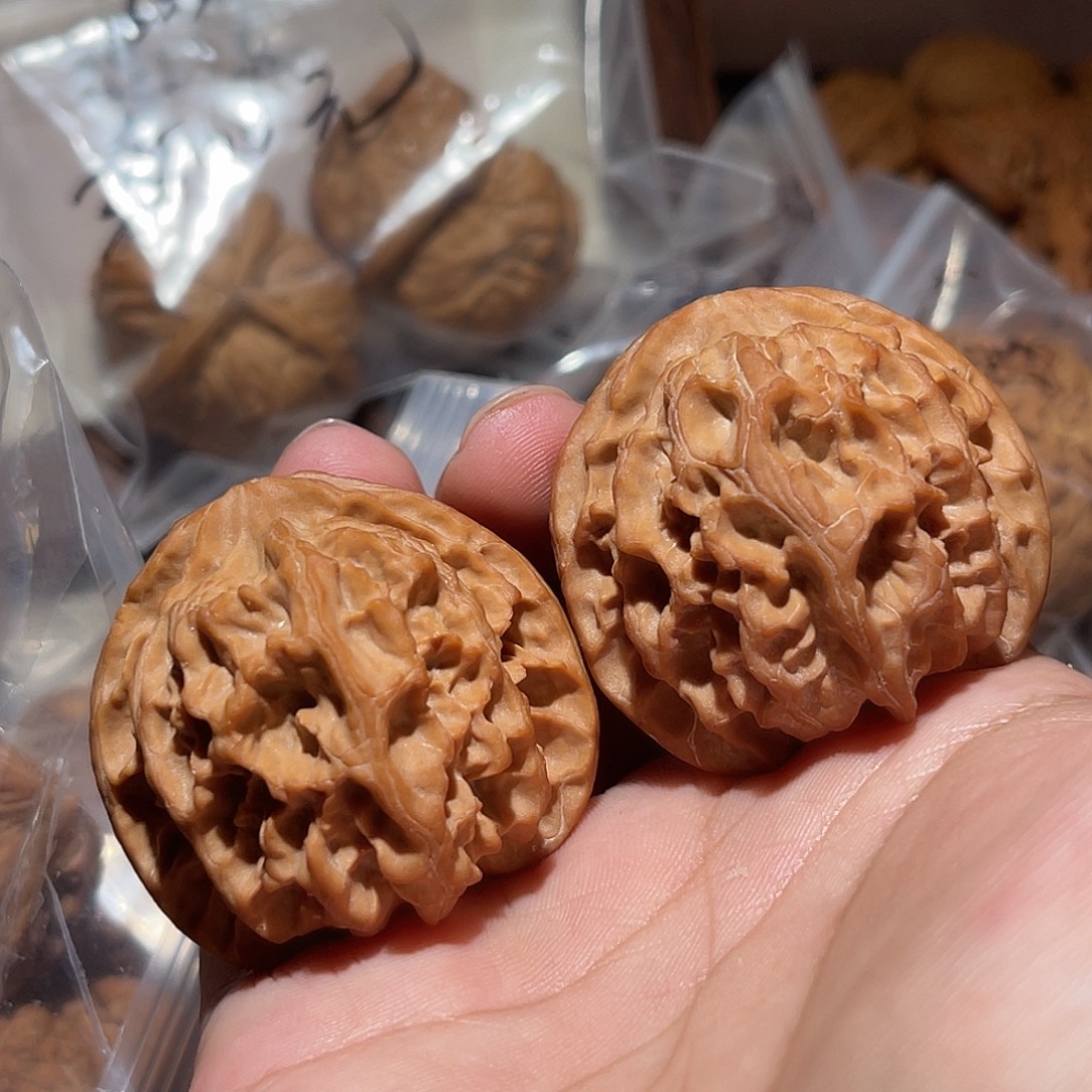 狠***张桃核吊坠42苹果院核桃