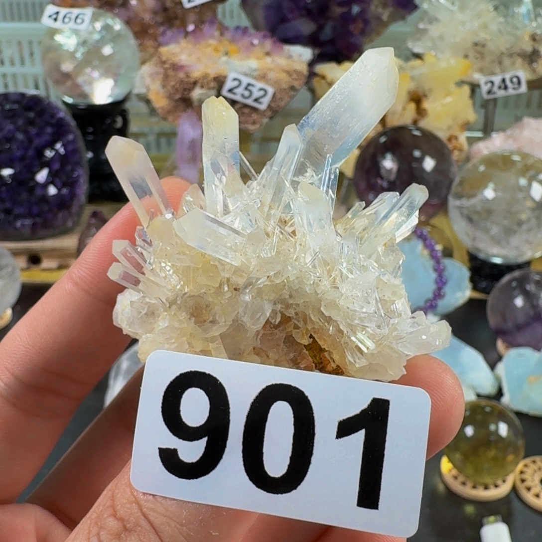 未镶嵌珠宝半成品水晶