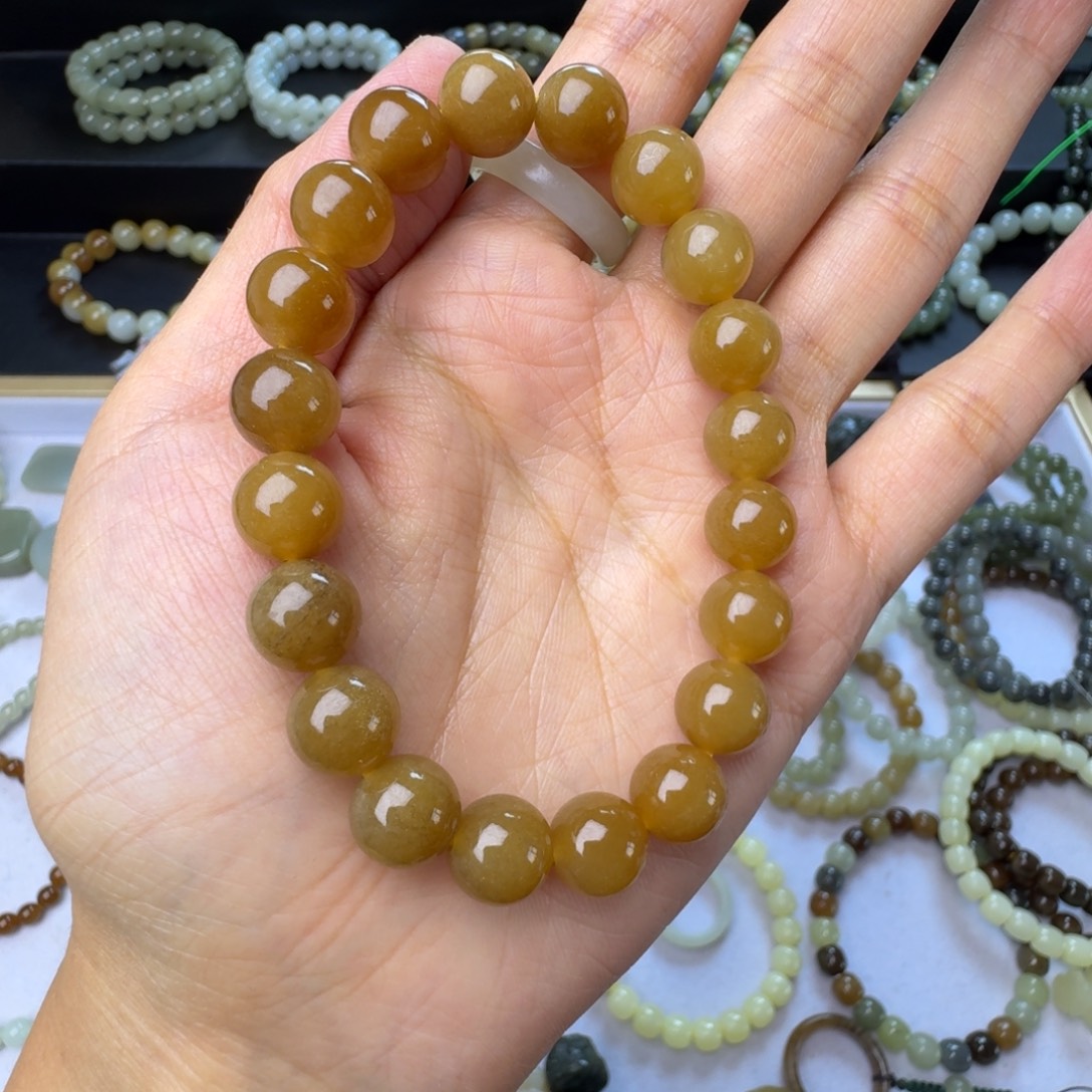 江***宝和田玉（糖玉）未镶嵌手链