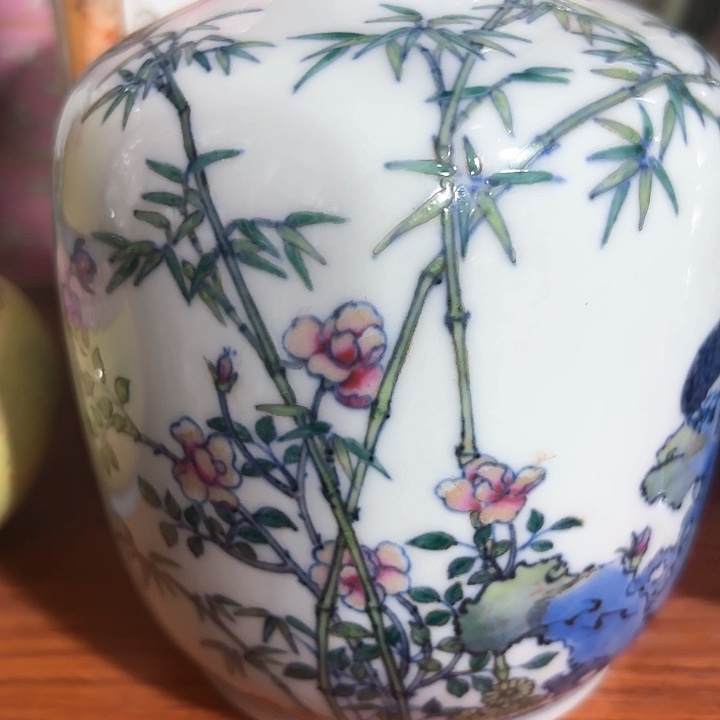 青花斗彩竹爆平安图小罐一个