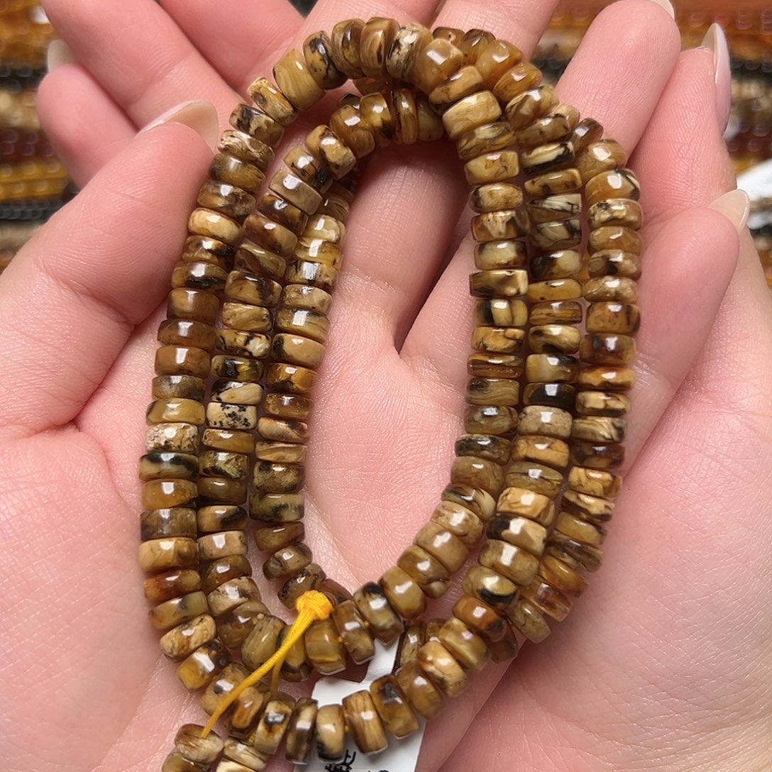 琥珀未镶嵌裸石抚顺琥珀七30190