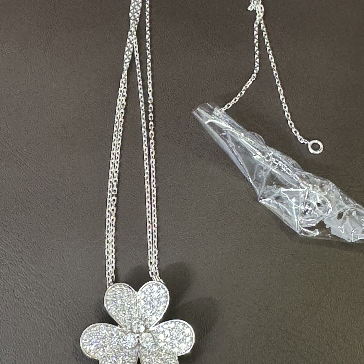 实验室培育钻石18k白金三叶草胸针项链2带款