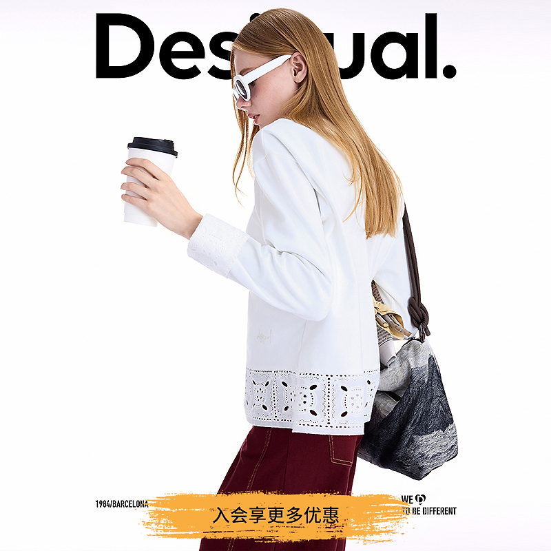 Desigual25秋冬新品宽松镂空刺绣拼接圆领长袖女士T恤