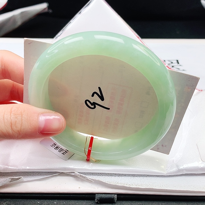 翡翠手镯未镶嵌缅甸天然a货手镯60+