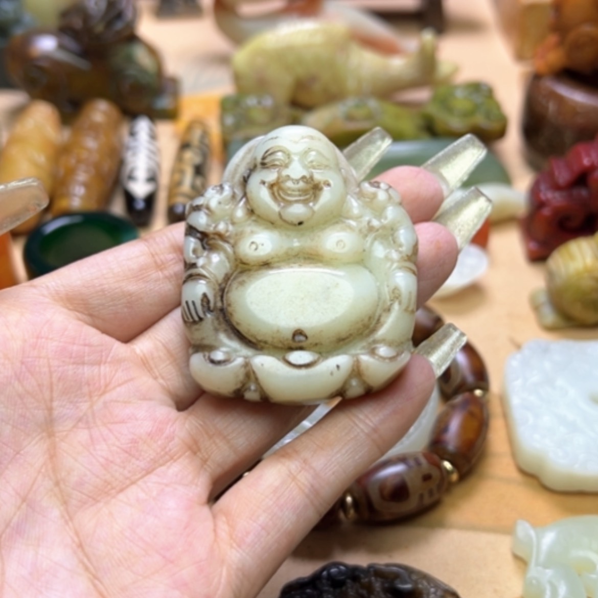 【闪购商品】蛇纹石玉颈饰未镶嵌