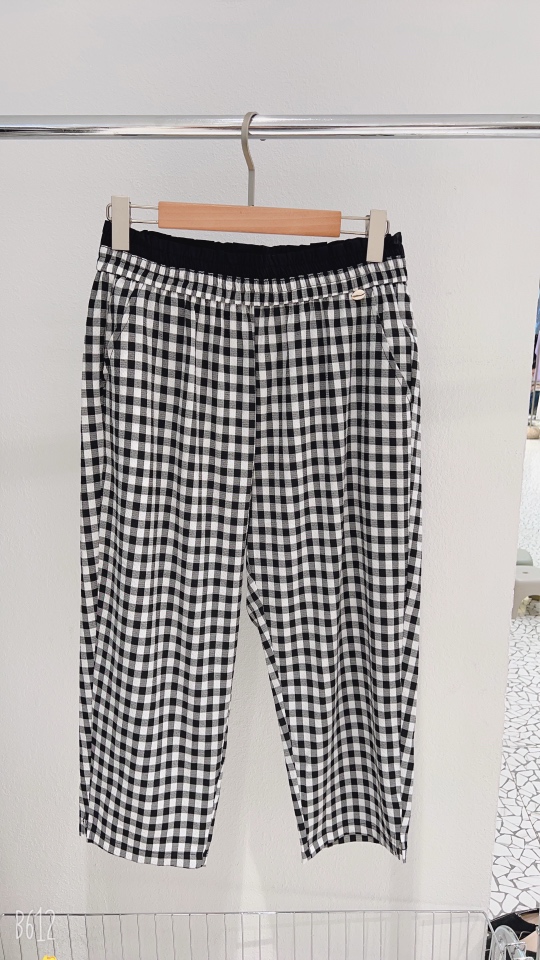 8728薄款黑白格子休闲裤
