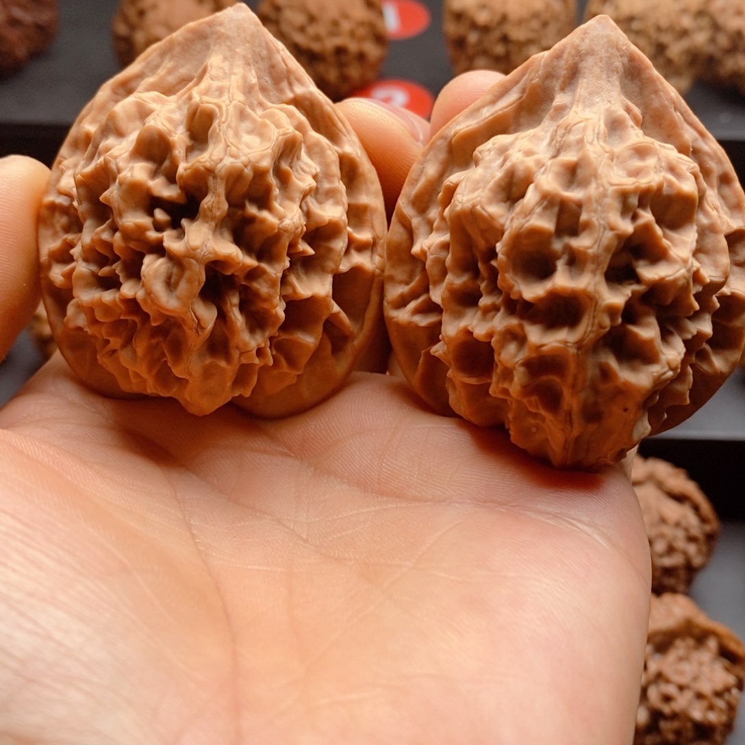 把件文玩核桃变异45重578克