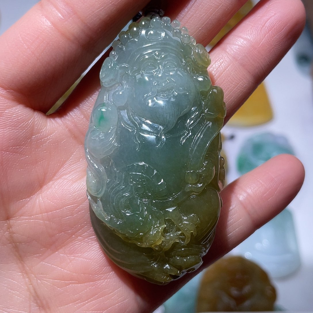 翡翠颈饰未镶嵌等****）翡翡