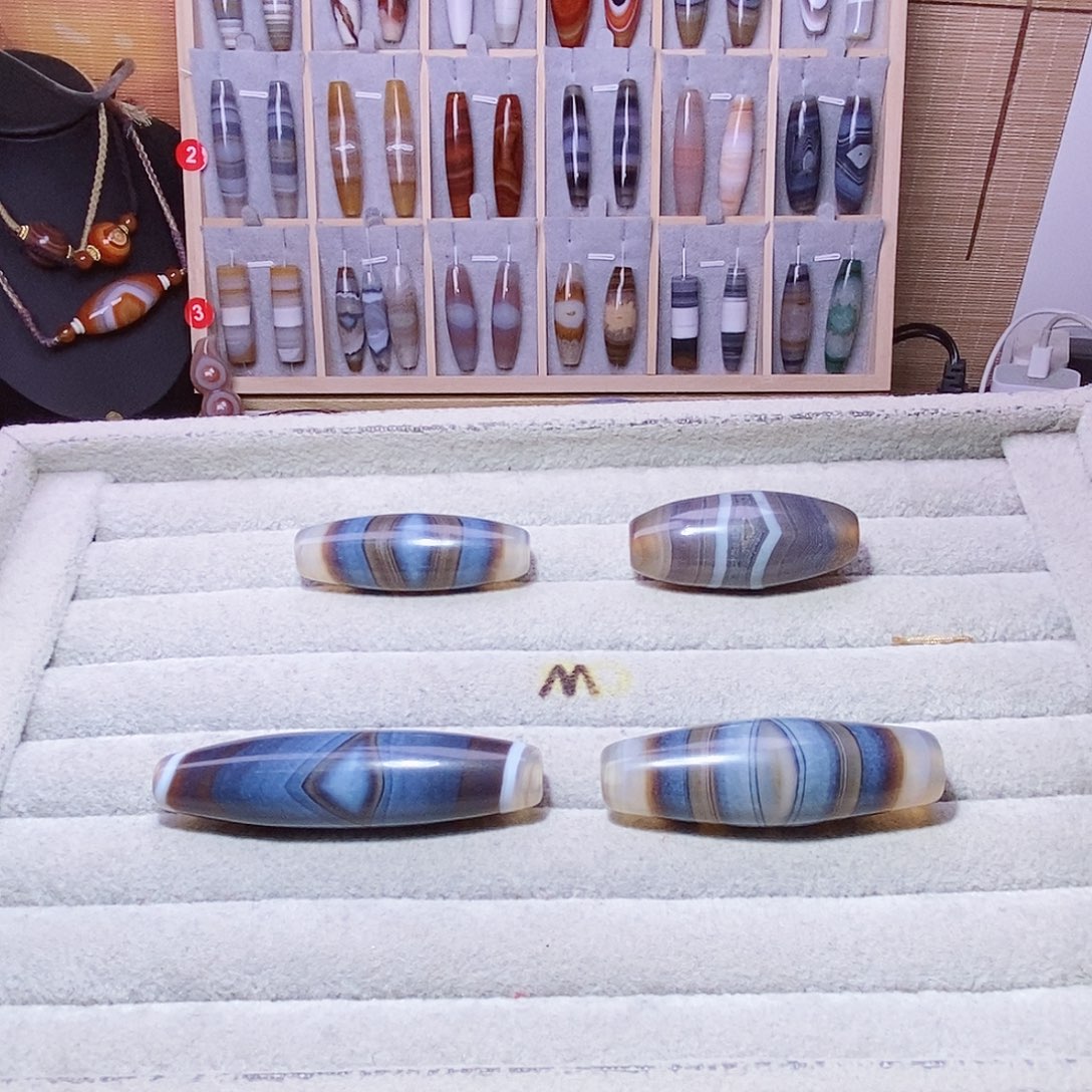 骑***江玛瑙/玉髓未镶嵌颈饰