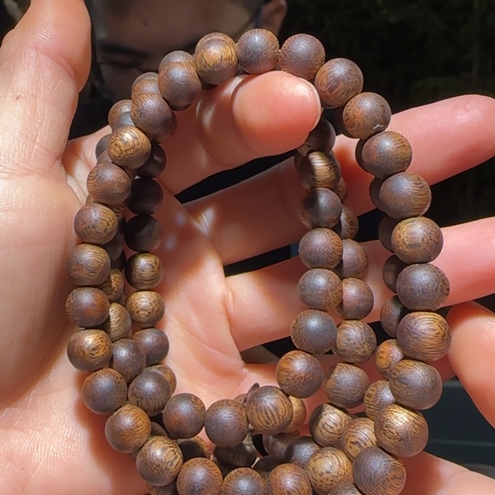 沉香手串透顶绿00链子27克+