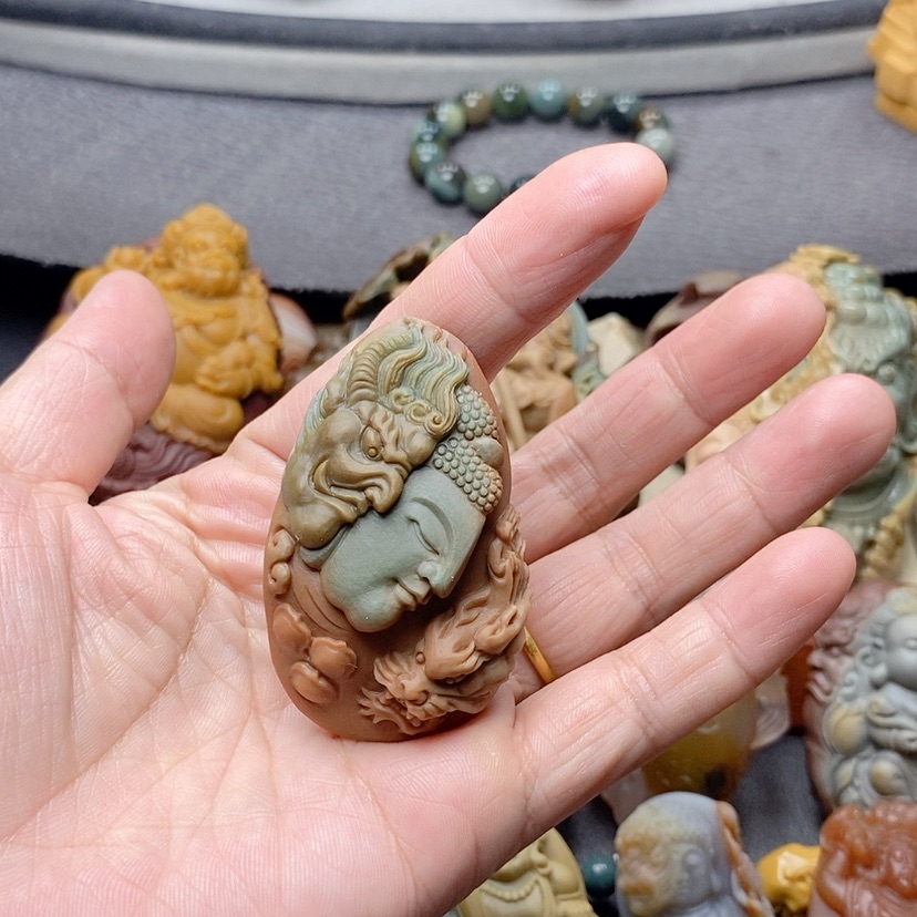 【闪购商品】定制石英质玉吊坠未镶嵌