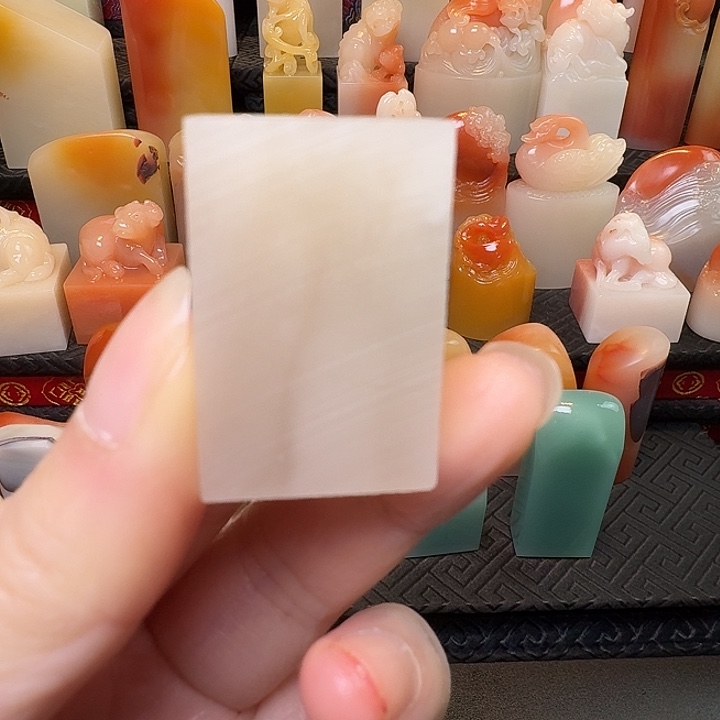 老挝石漂亮的好看的