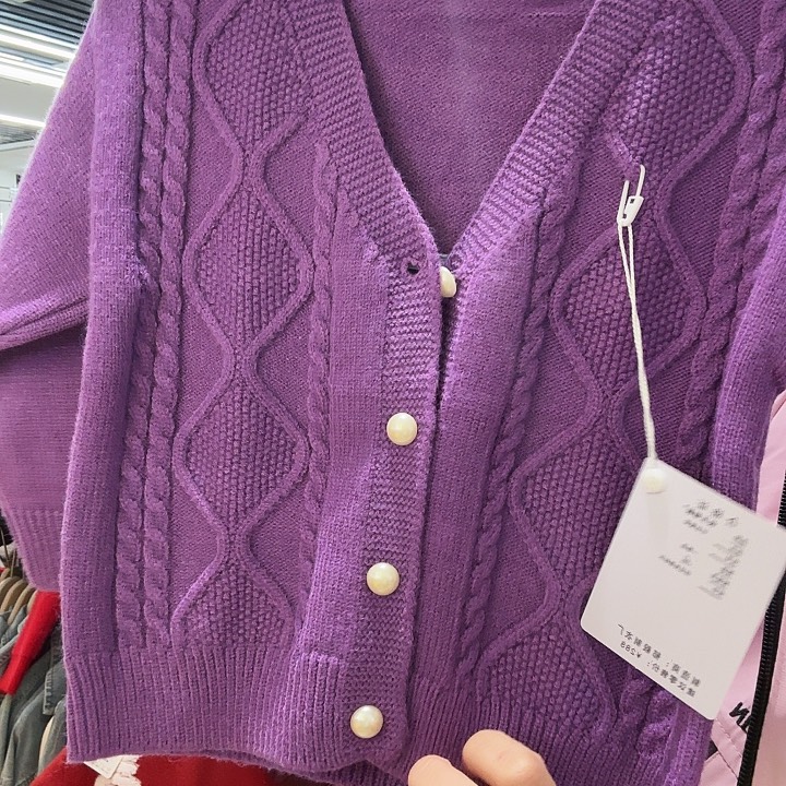 90码女孩毛衣开衫