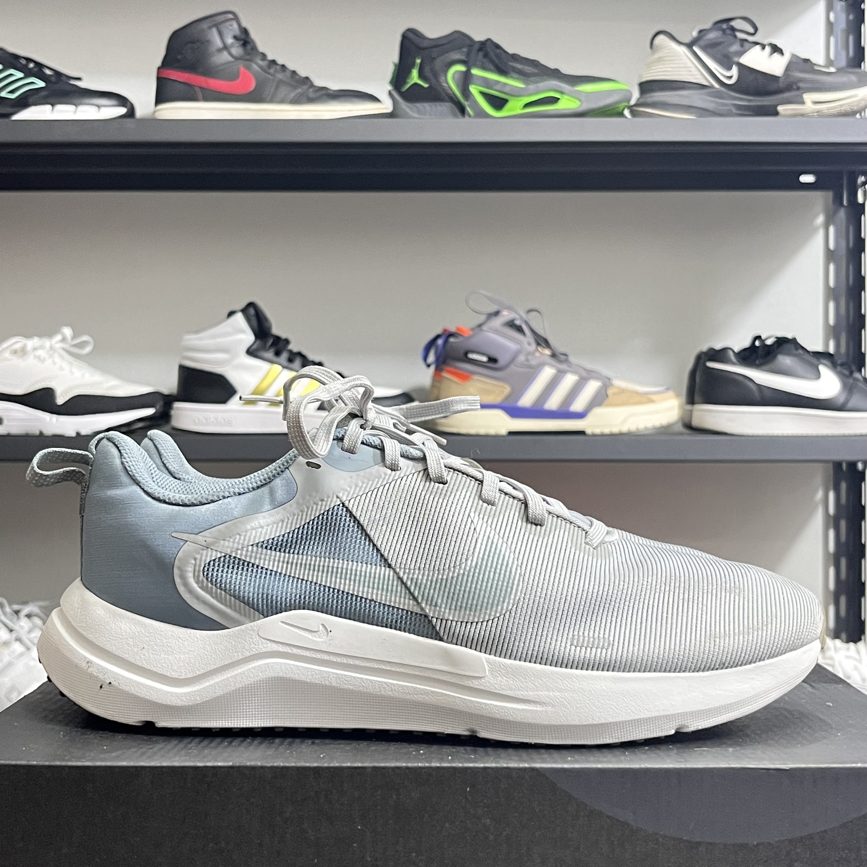 42码Nike Downshifter 12 网面 跑鞋 浅烟灰/金属灰 二手937