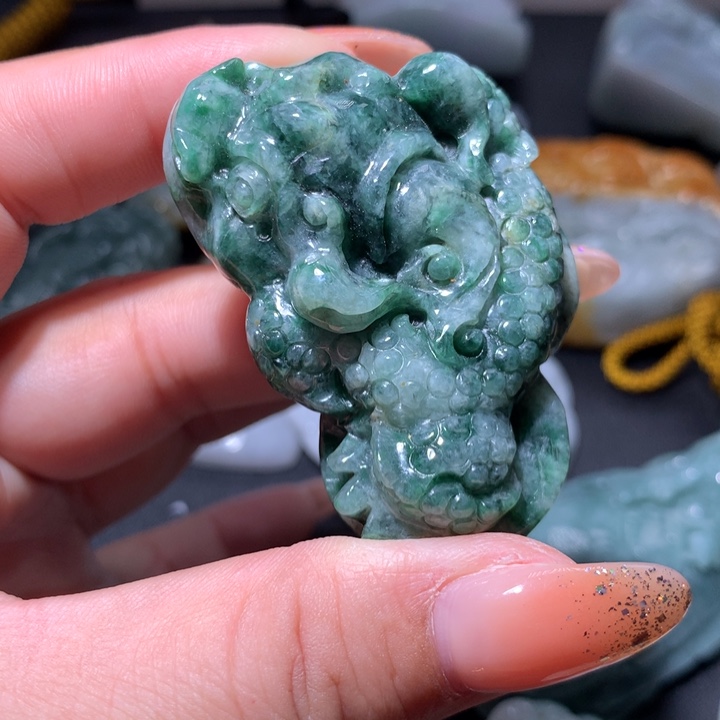 翡翠未镶嵌颈饰保真天然A货翡翠