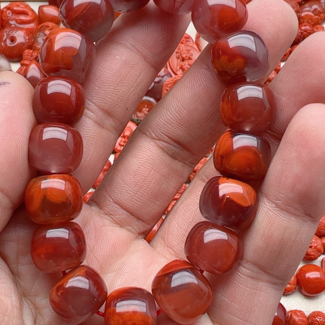 南红玛瑙配饰未镶嵌