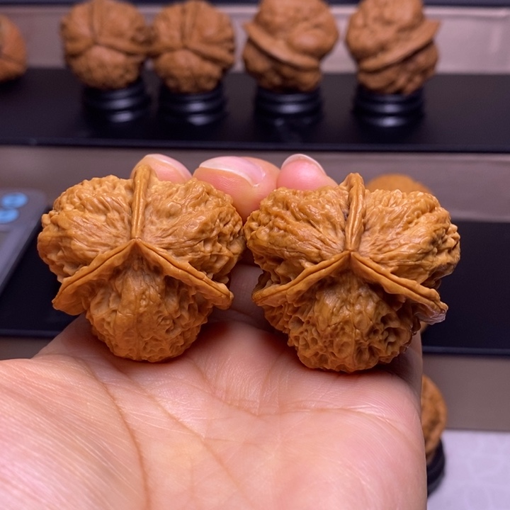 文玩核桃把件寿山石三楞35