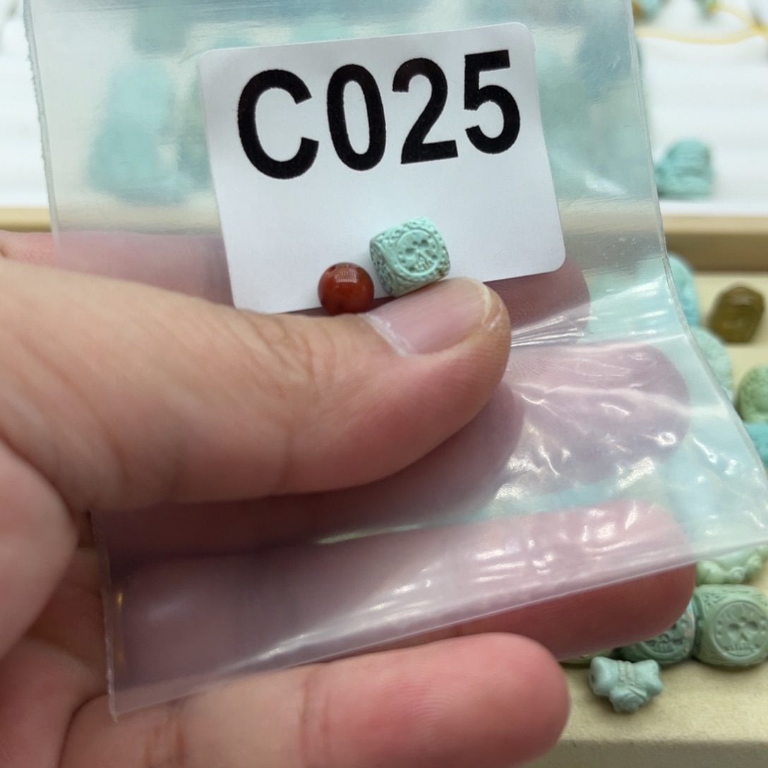 南红玛瑙配饰未镶嵌