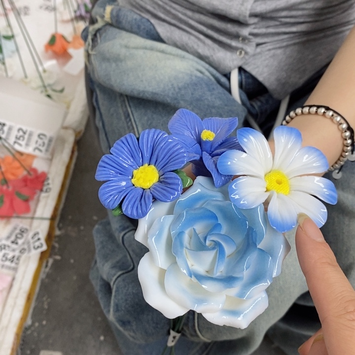 摆件陶瓷材料加工