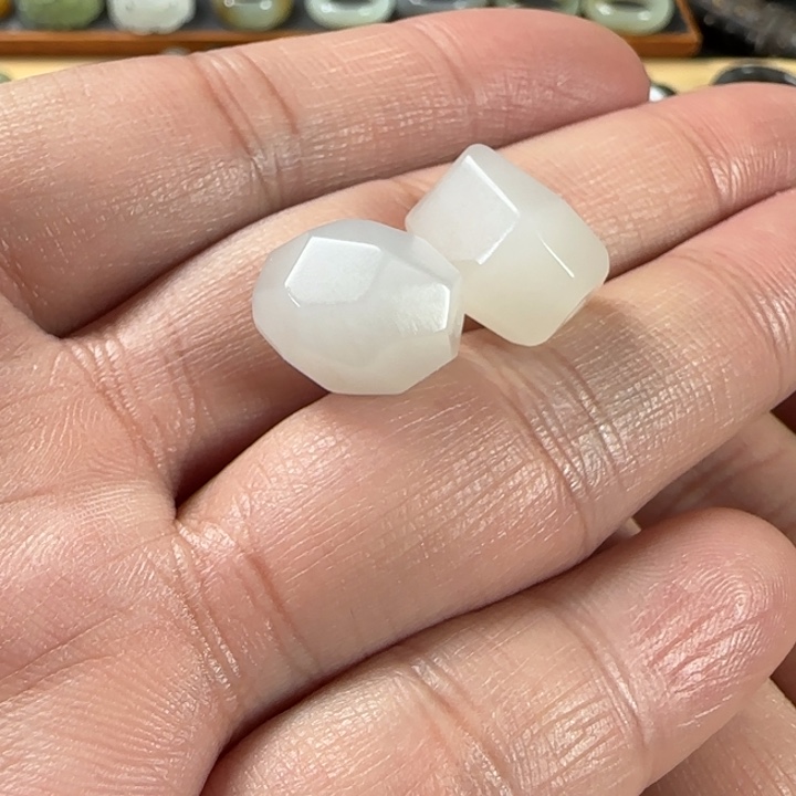 和田玉未镶嵌颈饰拍一发一