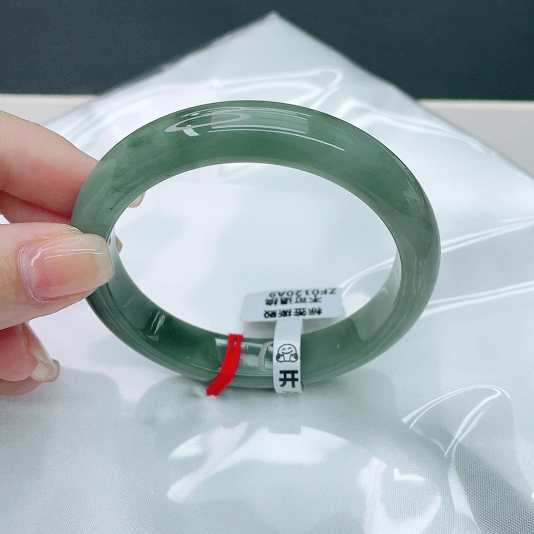 翡翠手镯未镶嵌正58.6