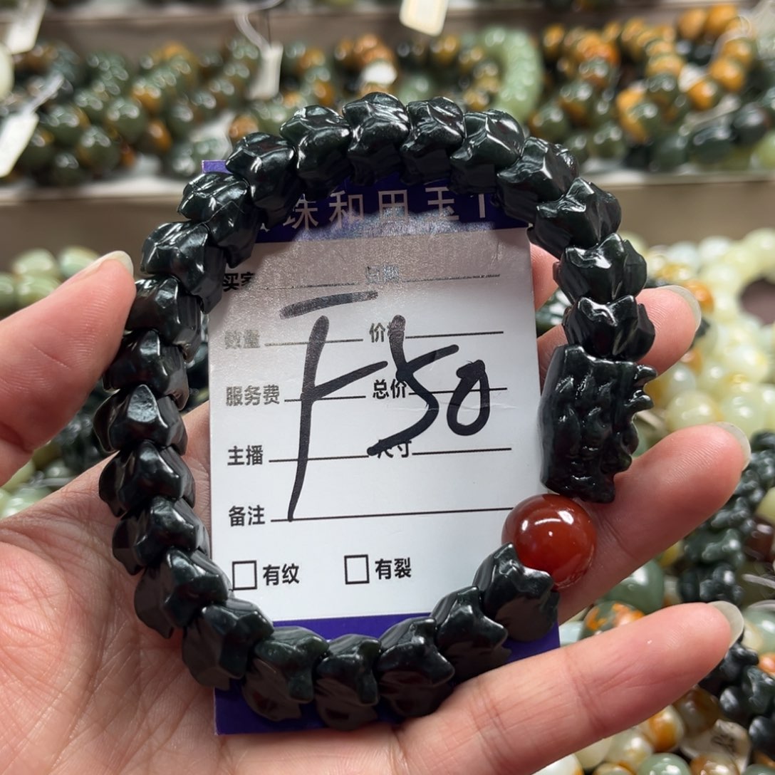 未镶嵌手链和田玉胖**?