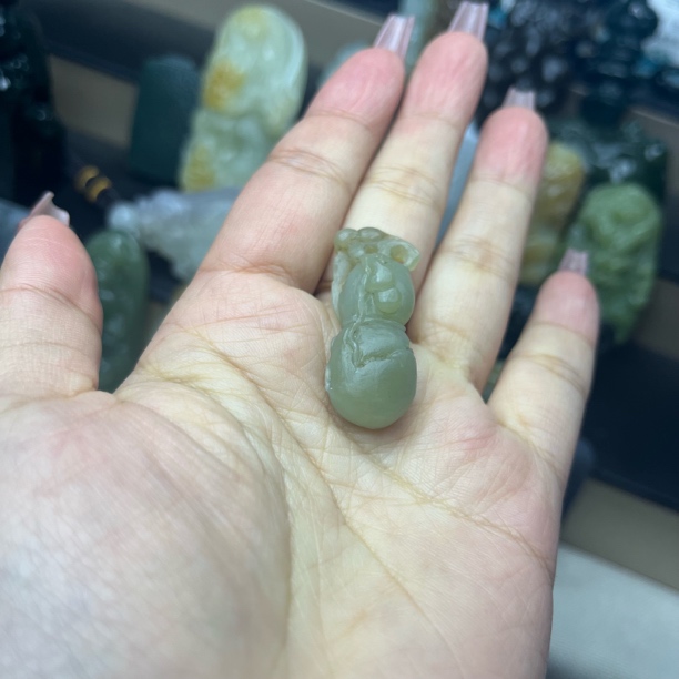 和田玉手工雕刻小葫芦寓意吉祥