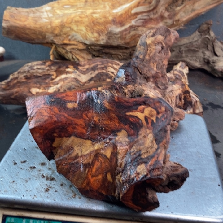 黄花梨/降香黄檀潘*