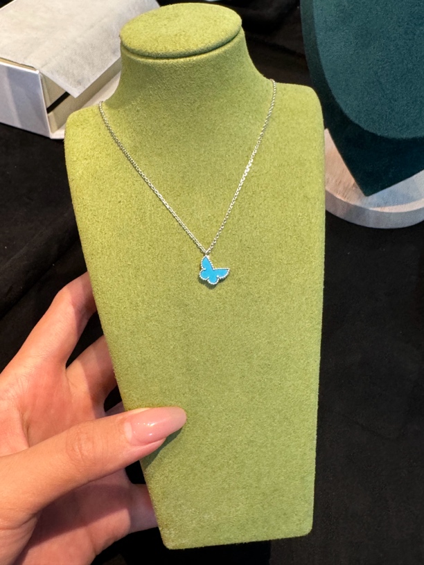 18k白金小蝴蝶项链精致高级气质款