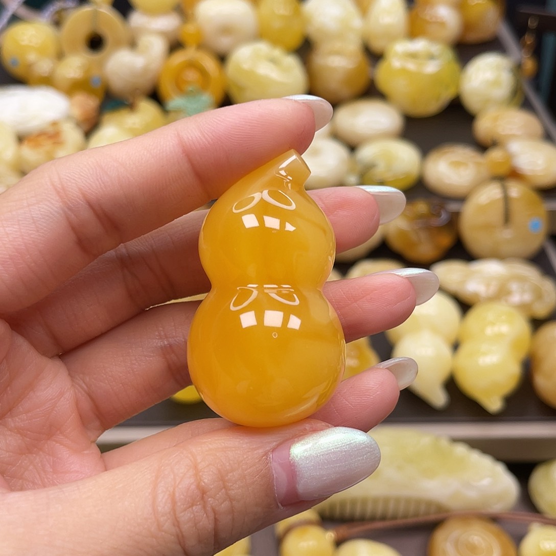 蜜蜡裸石未镶嵌风*燕蜜蜡