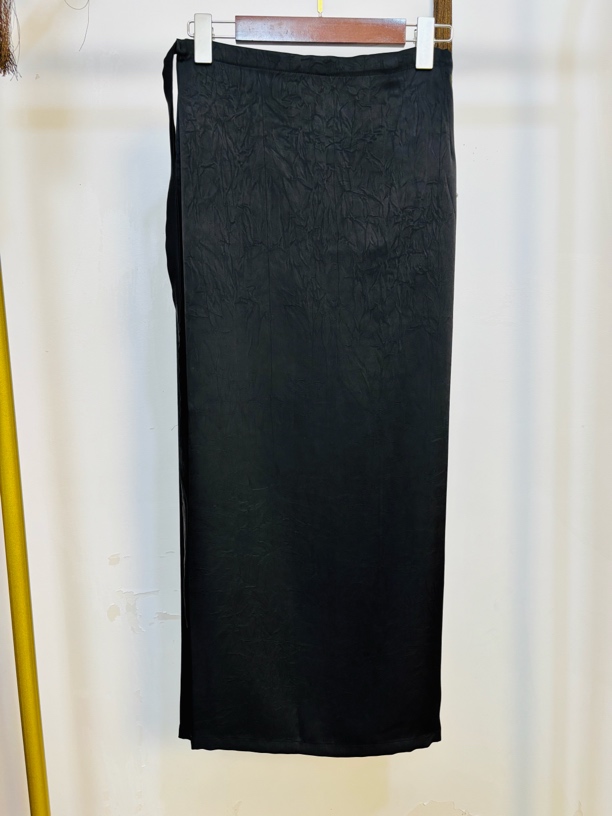 西双版纳传统服饰显瘦气质高级垂顺筒裙百搭小黑裙