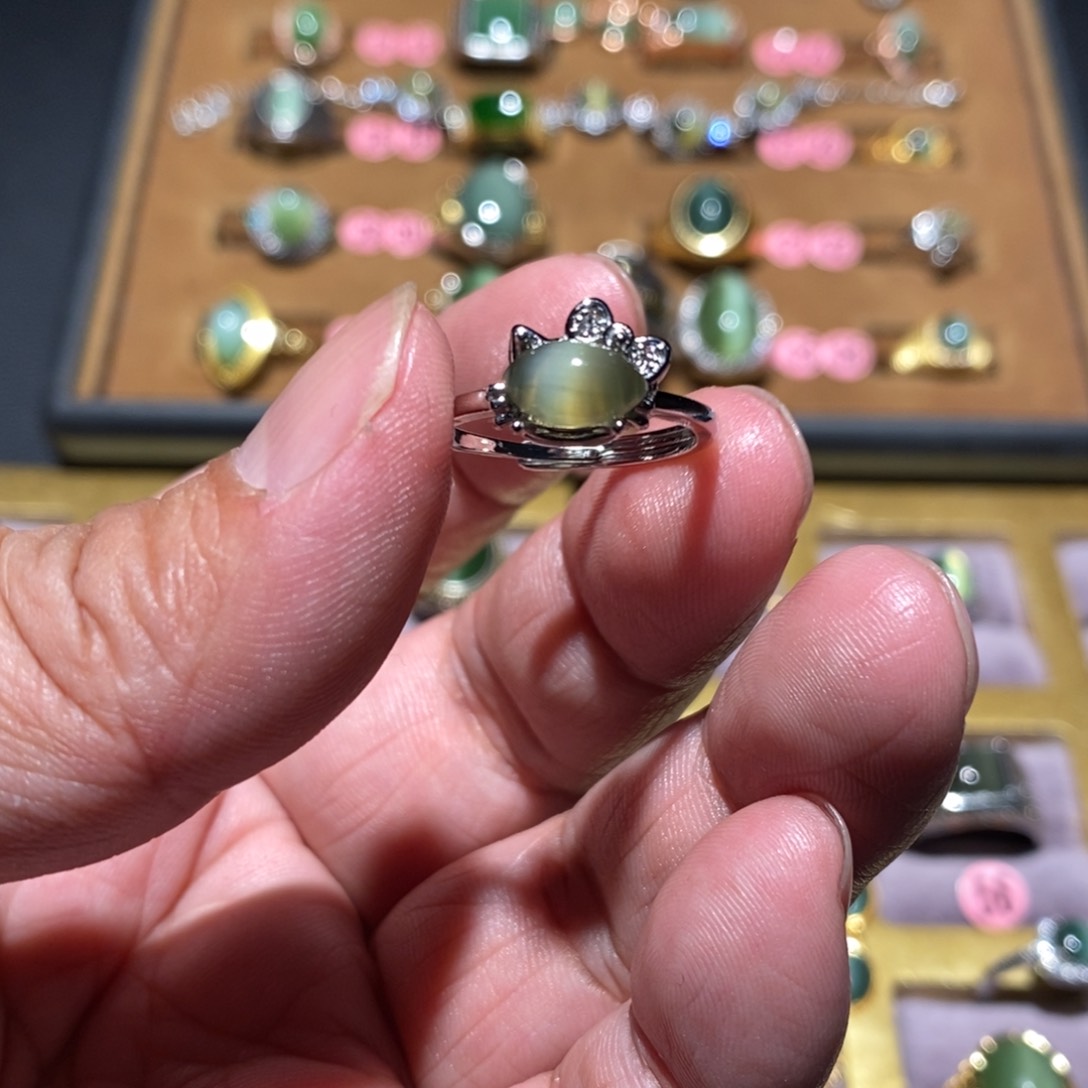 和田玉（碧玉）戒指未镶嵌