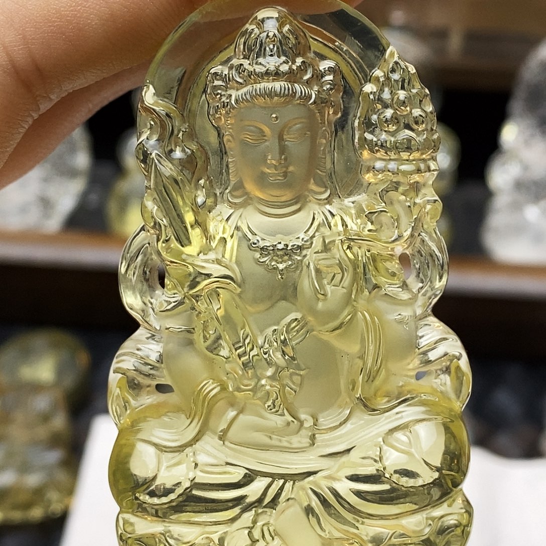 赵***1未镶嵌水晶吊坠(赠链)