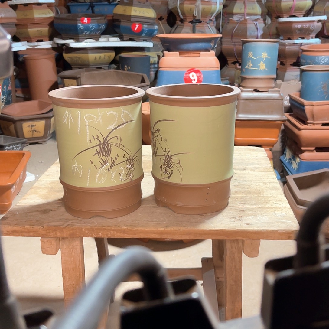 紫砂花盆竹节盆两个