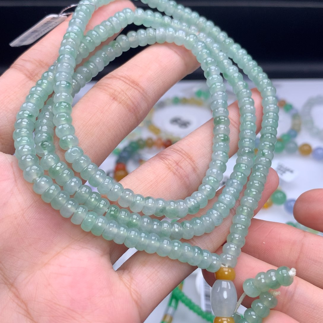 翡翠手链未镶嵌卡