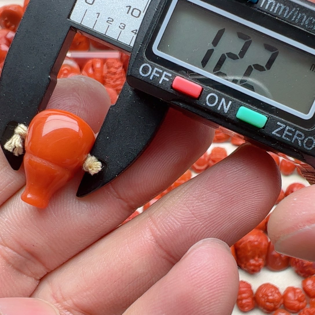 南红玛瑙配饰未镶嵌