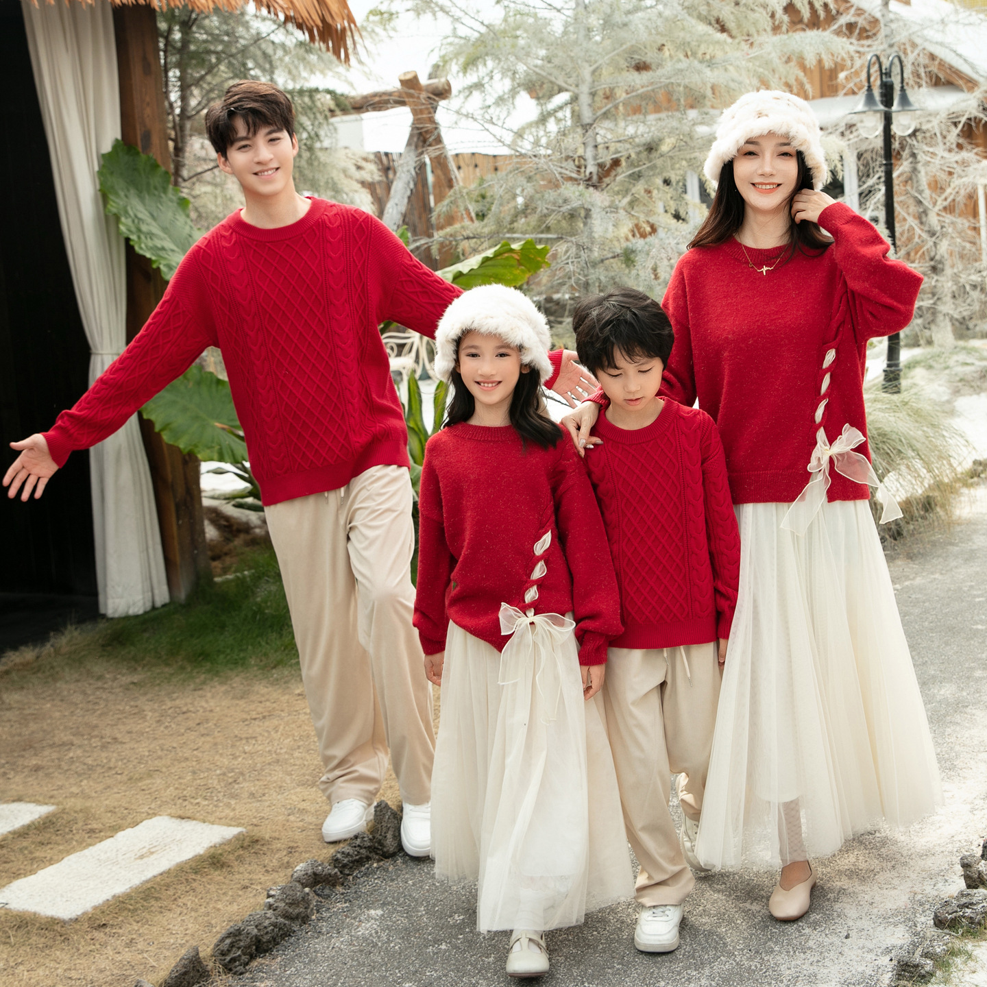 马年春节2026秋冬亲子装全家福毛衣一家四口过年炸街母女装拜年服