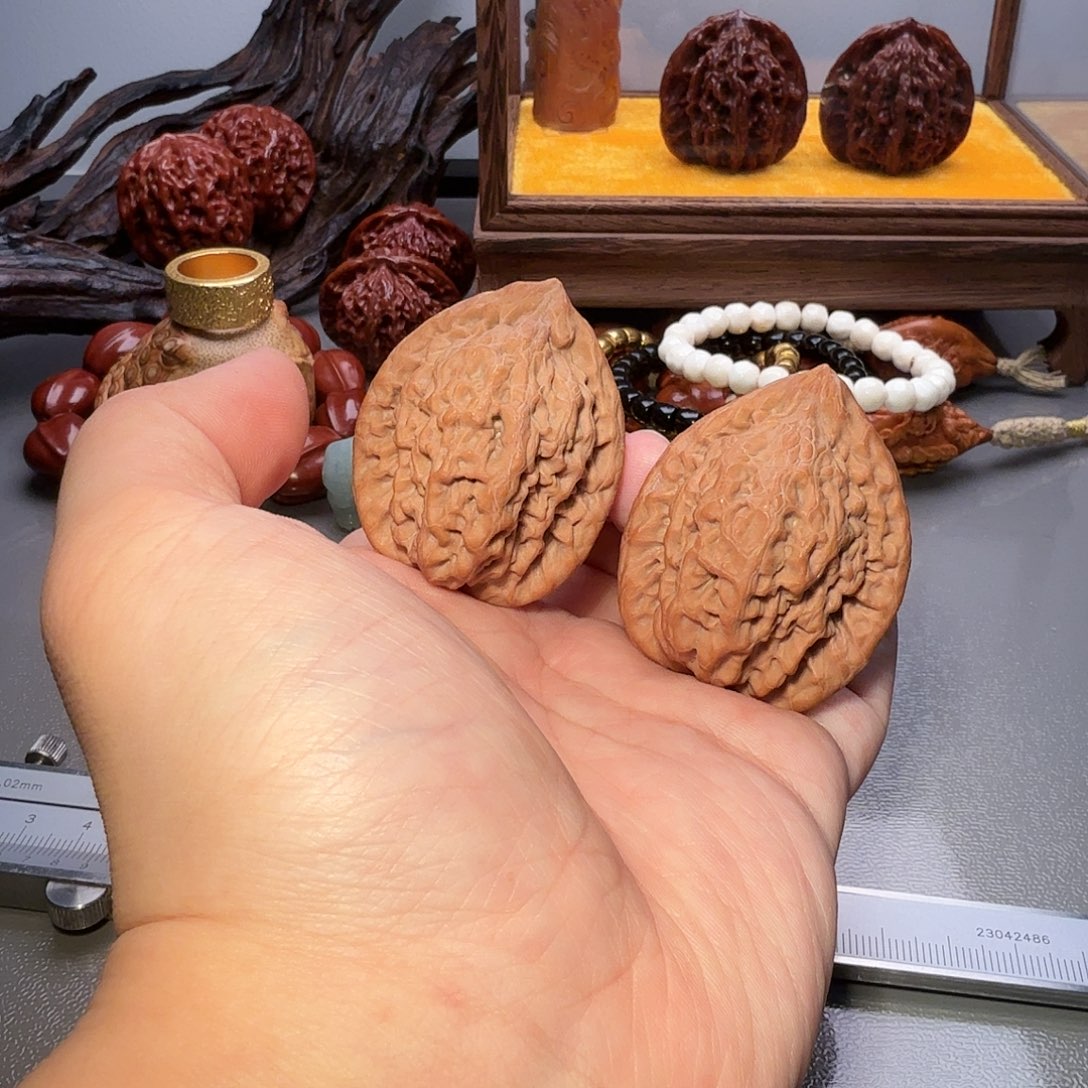 文玩核桃把件40尺寸金公子