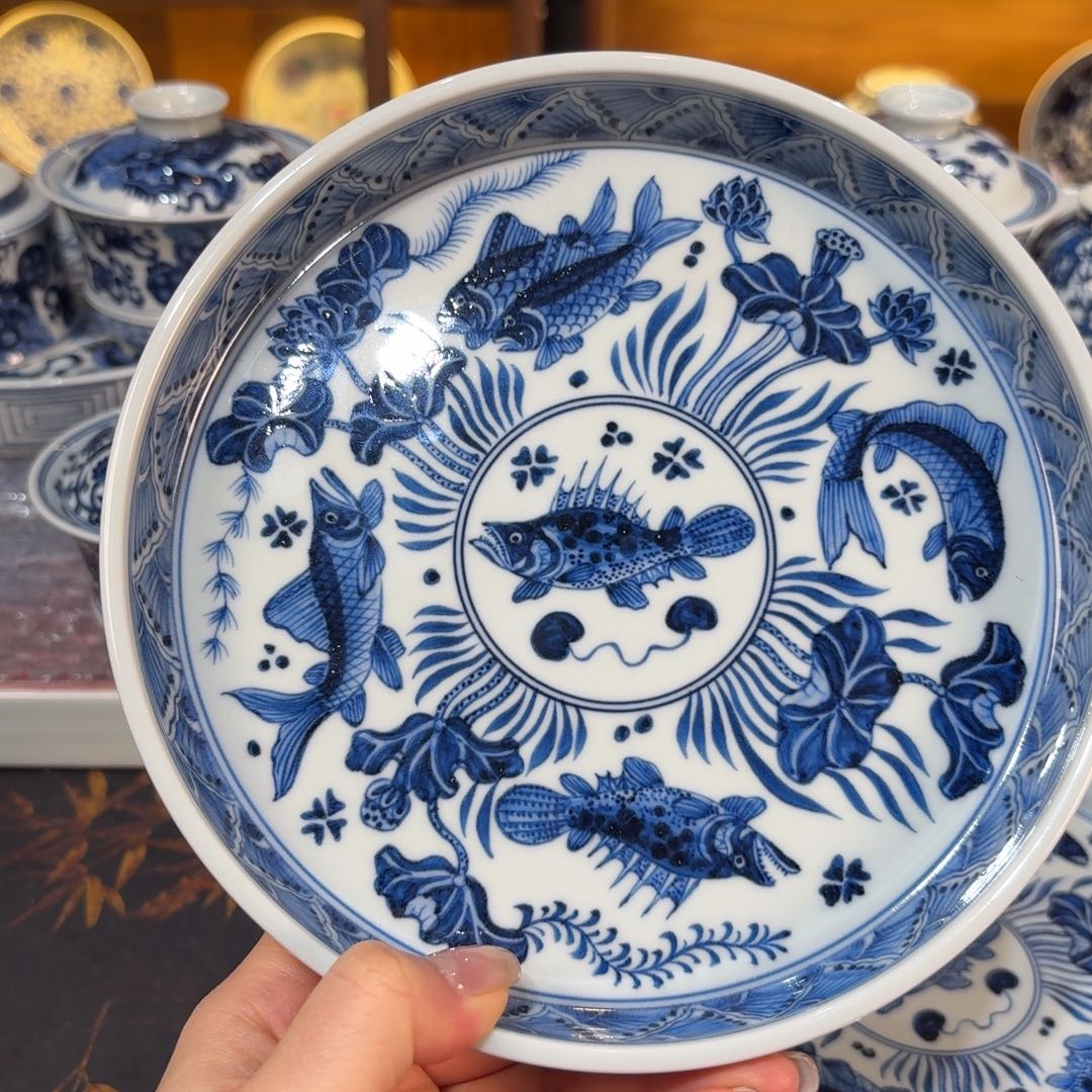 L***y壶承…………………………………………