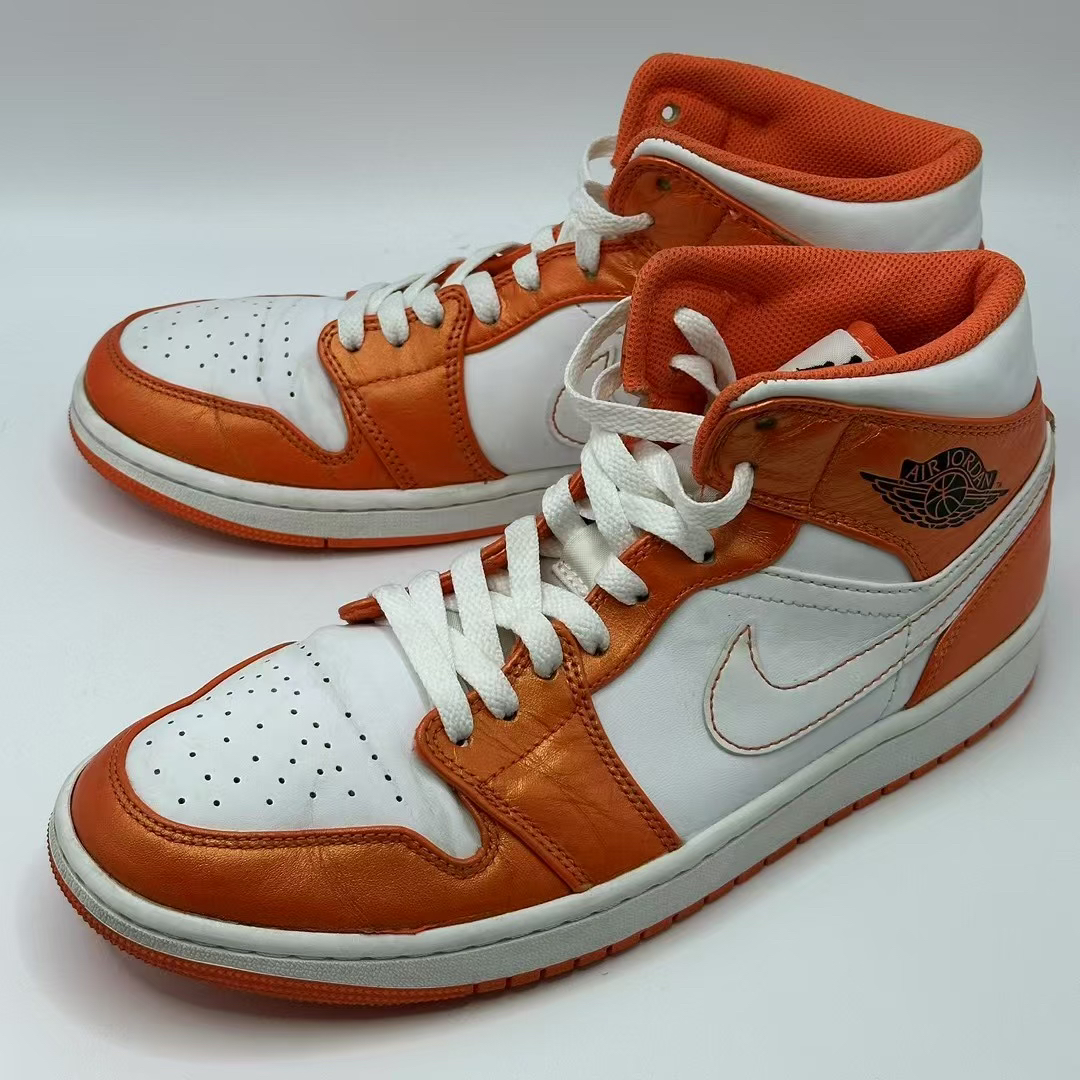 42.5码/ Air Jordan 1 小扣碎 复古篮球鞋 白橙 dm3531