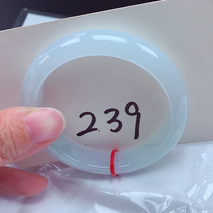 翡翠未镶嵌手镯翡翠