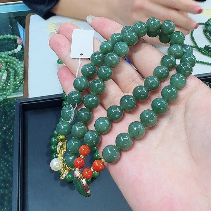 和田玉（碧玉）碧玉妈妈链未镶嵌