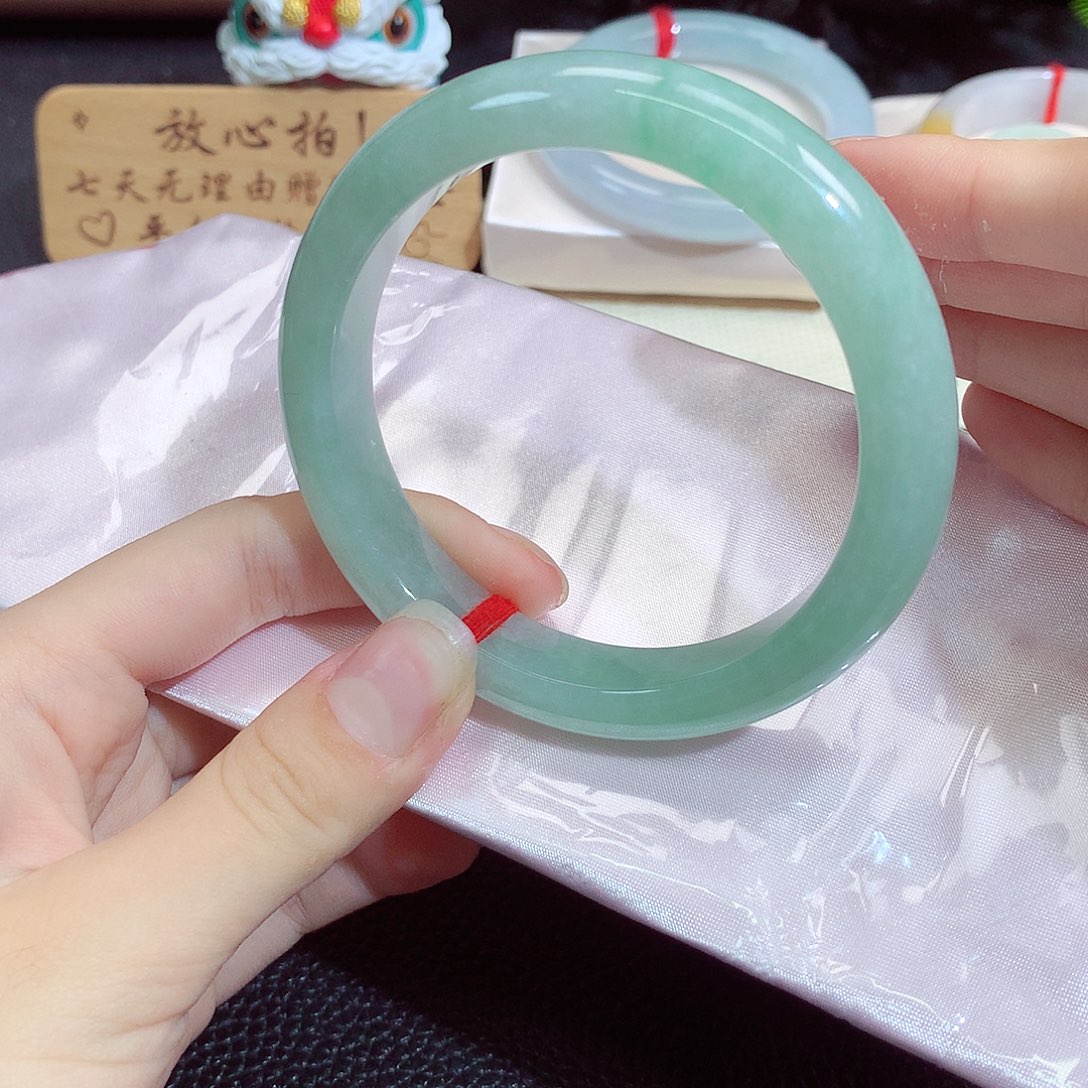 翡翠未镶嵌手镯1246