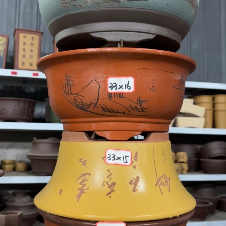 花盆紫砂100-4。         