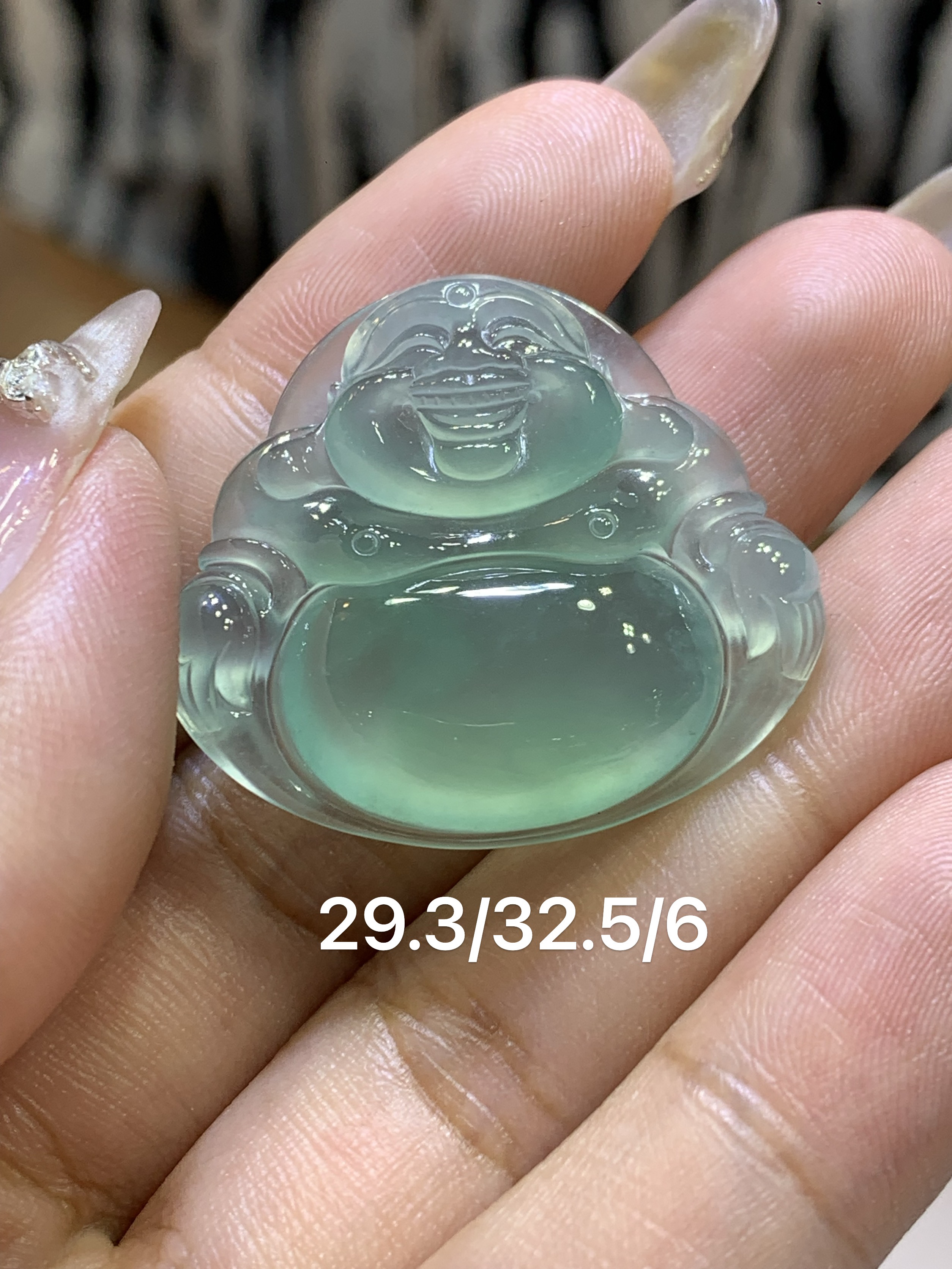 缅甸天然翡翠A货，冰晴绿佛，底干净细腻种水超好，体型一流，