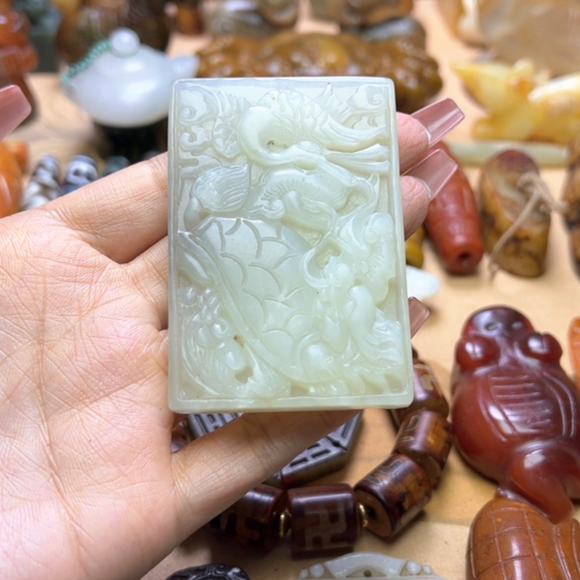 【闪购商品】蛇纹石玉颈饰未镶嵌